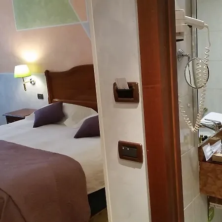 Otel The Originals Boutique, Palazzo Lovera 4*