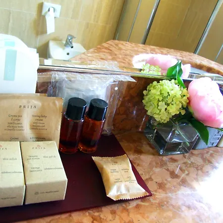 Otel The Originals Boutique, Palazzo Lovera 4*