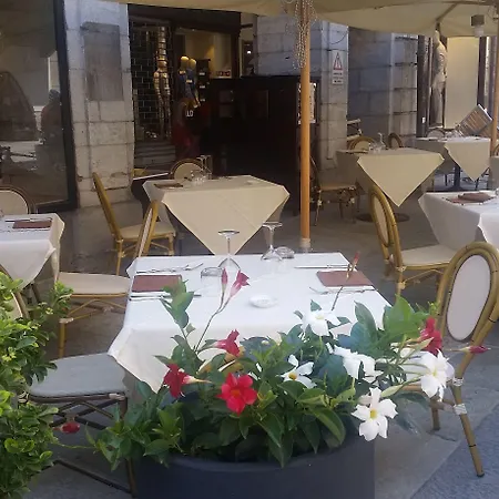 Otel The Originals Boutique, Palazzo Lovera 4*