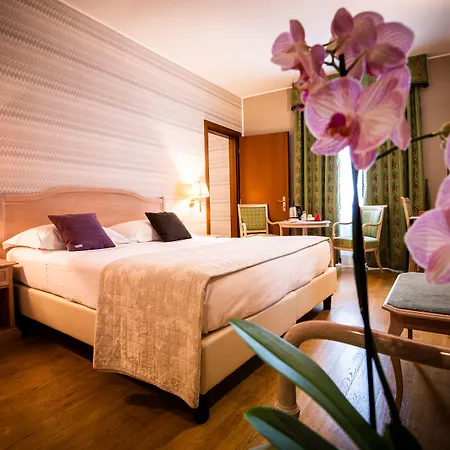 Otel The Originals Boutique, Palazzo Lovera