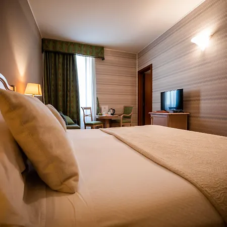 Hotel The Originals Boutique, Palazzo Lovera Cuneo