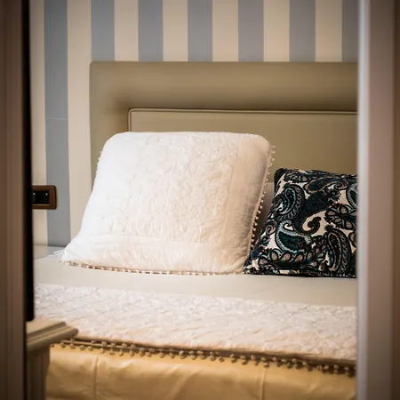 The Originals Boutique, Palazzo Lovera 4*