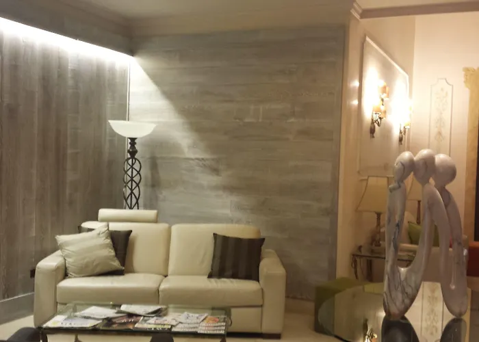 Hotel The Originals Boutique, Palazzo Lovera